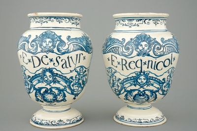 A pair of footed pharmacy jars, France, 18th C.