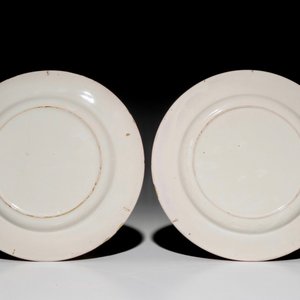 A pair of French faience portrait plates, prob. Les Islettes, 18/19th C. — photo 2
