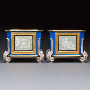 A pair of French gilt blue-ground 'Cherub' jardinières with biscuit-relief plaques, 19/20th C. — photo 2