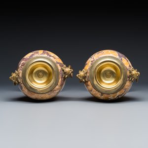 A pair of French gilt-bronze-mounted marble cassolettes — photo 6