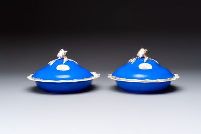A pair of gilt and blue-ground Yildiz porcelain 'kamchen' for the Ottoman market, 19th C.