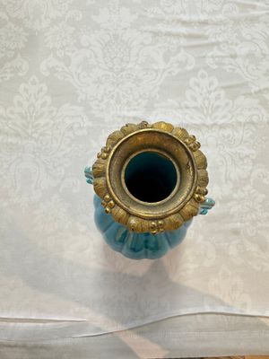A pair of gilt-bronze-mounted Chinese turquoise-glazed vases, 19th C. — photo 24