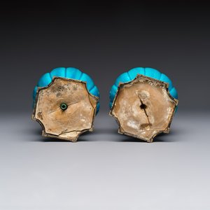 A pair of gilt-bronze-mounted Chinese turquoise-glazed vases, 19th C. — photo 7