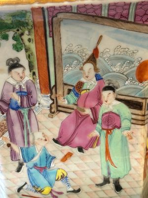 A pair of hexagonal Chinese Canton famille rose jardinieres on stands, 19th C. — photo 12
