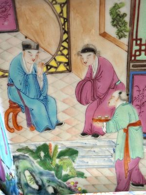 A pair of hexagonal Chinese Canton famille rose jardinieres on stands, 19th C. — photo 13
