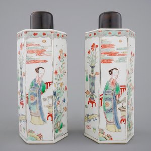 Een paar hexagonale Chinese famille verte theebussen, Kangxi, ca. 1700 — foto 3