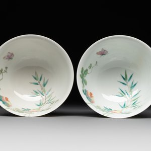 A pair of imperial Chinese famille rose 'balsam pear' bowls, Jiaqing mark and of the period — photo 5