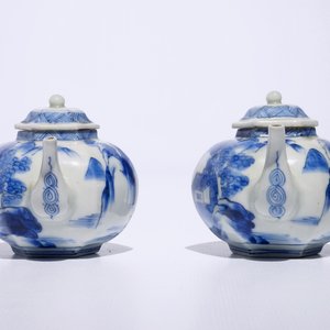 A pair of Japanese Arita miniature blue and white landscape teapots, Edo, 17th C. — 照片 5