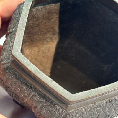 A pair of Japanese bronze vases and a censer — photo 8