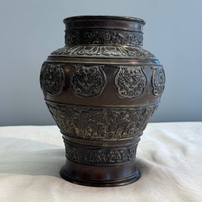 A pair of Japanese bronze vases and a censer — photo 25