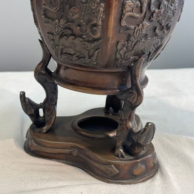 A pair of Japanese bronze vases with dragon-form handles — photo 12