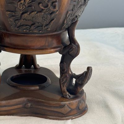 A pair of Japanese bronze vases with dragon-form handles — photo 33