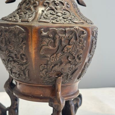 A pair of Japanese bronze vases with dragon-form handles — photo 5