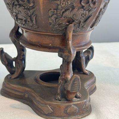 A pair of Japanese bronze vases with dragon-form handles — photo 6
