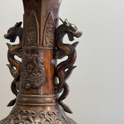 A pair of Japanese bronze vases with dragon-form handles — photo 9