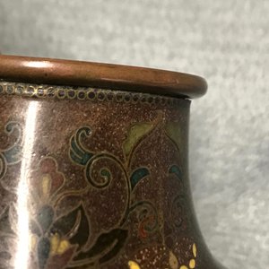 A pair of Japanese cloisonné 'butterfly' vases, Meiji, 19th C. — 照片 8