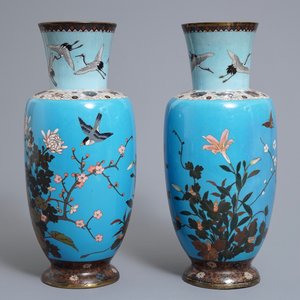 A pair of Japanese cloisonné vases with birds and flowers, Meiji, 19th C. — 照片 4