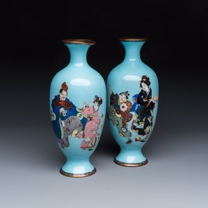 A pair of Japanese cloisonné vases with figural design — photo 1