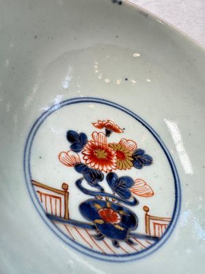 A pair of Japanese Imari 'Shishi Lions' bowls, Edo/Meiji, 19th C. — foto 3