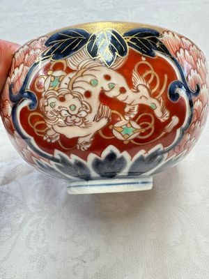A pair of Japanese Imari 'Shishi Lions' bowls, Edo/Meiji, 19th C. — foto 4