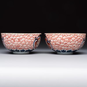 A pair of Japanese Imari 'Shishi Lions' bowls, Edo/Meiji, 19th C. — foto 3