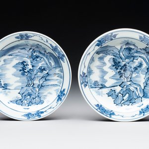 A pair of Japanese 'Master of the Rocks' plates, Arita, Edo, 17th C. — foto 1