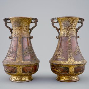 A pair of Japanese parcel gilt bronze vases, Meiji, 19th C. — photo 3