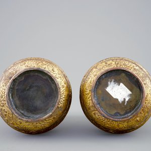 A pair of Japanese parcel gilt bronze vases, Meiji, 19th C. — photo 6