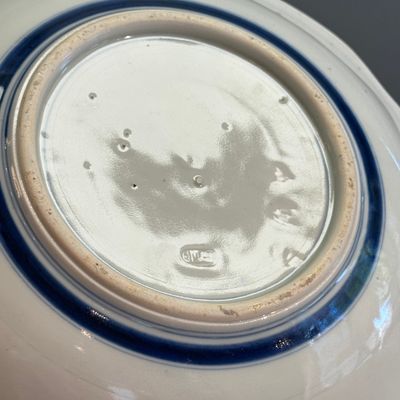 A pair of Japanese polychrome 'Tiger' dishes — photo 34