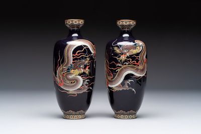 A pair of Japanese silver wire cloisonné 'Dragon' vases, Meiji, 19th C.
