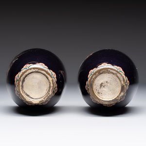 A pair of Japanese silver wire cloisonné 'Dragon' vases, Meiji, 19th C. — photo 6