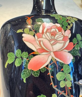 A pair of Japanese silver-wired cloisonné enamel vases with birds among flowering branches, Meiji period, 19th C. — photo 19