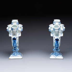 A pair of large blue and white Dutch Delft tulip vases, 19th C. — photo 4