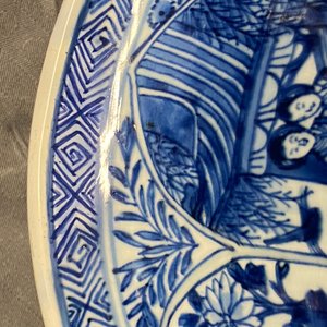 A pair of large Chinese blue and white 'Long Eliza' beaker vases, Kangxi — photo 18