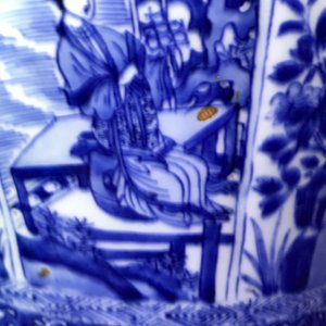 A pair of large Chinese blue and white vases and covers, Kangxi — photo 45
