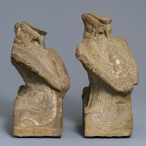 A pair of large Chinese carved stone 'phoenix' figures, Yuan or Ming — photo 5