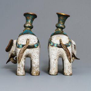 A pair of large Chinese cloisonné models of elephants, 19th C. — 照片 4
