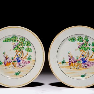 A pair of large Chinese famille rose cherrypickers plates, Qianlong — photo 1