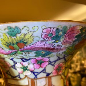 A pair of large Chinese famille rose 'court scene' vases, 19th C. — 照片 8