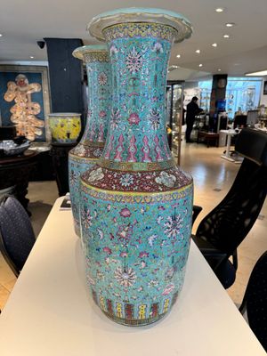 A pair of large Chinese famille rose turquoise-ground 'Buddhist symbols and lotus scroll' vases, Guangxu mark and of the period — photo 2