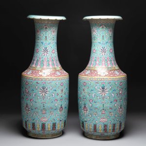 A pair of large Chinese famille rose turquoise-ground 'Buddhist symbols and lotus scroll' vases, Guangxu mark and of the period — photo 2