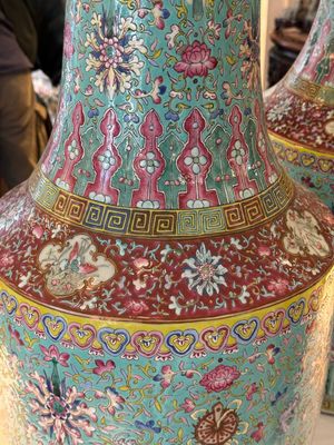 A pair of large Chinese famille rose turquoise-ground 'lotus scroll' vases, Guangxu mark and of the period — photo 5