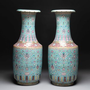 A pair of large Chinese famille rose turquoise-ground 'lotus scroll' vases, Guangxu mark and of the period — photo 1