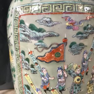 A pair of large Chinese famille verte celadon-ground vases with figural design, 19th C. — photo 29