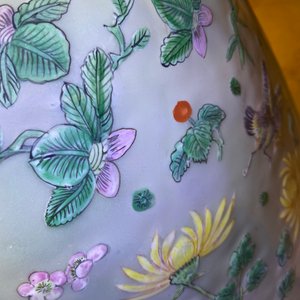 A pair of large Chinese famille verte celadon-ground vases with figural design, 19th C. — photo 75