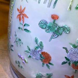 A pair of large Chinese famille verte celadon-ground vases with figural design, 19th C. — photo 83