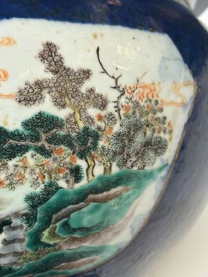 A pair of large Chinese famille verte powder-blue-ground 'landscape' jardinières, 19th C. — 照片 27