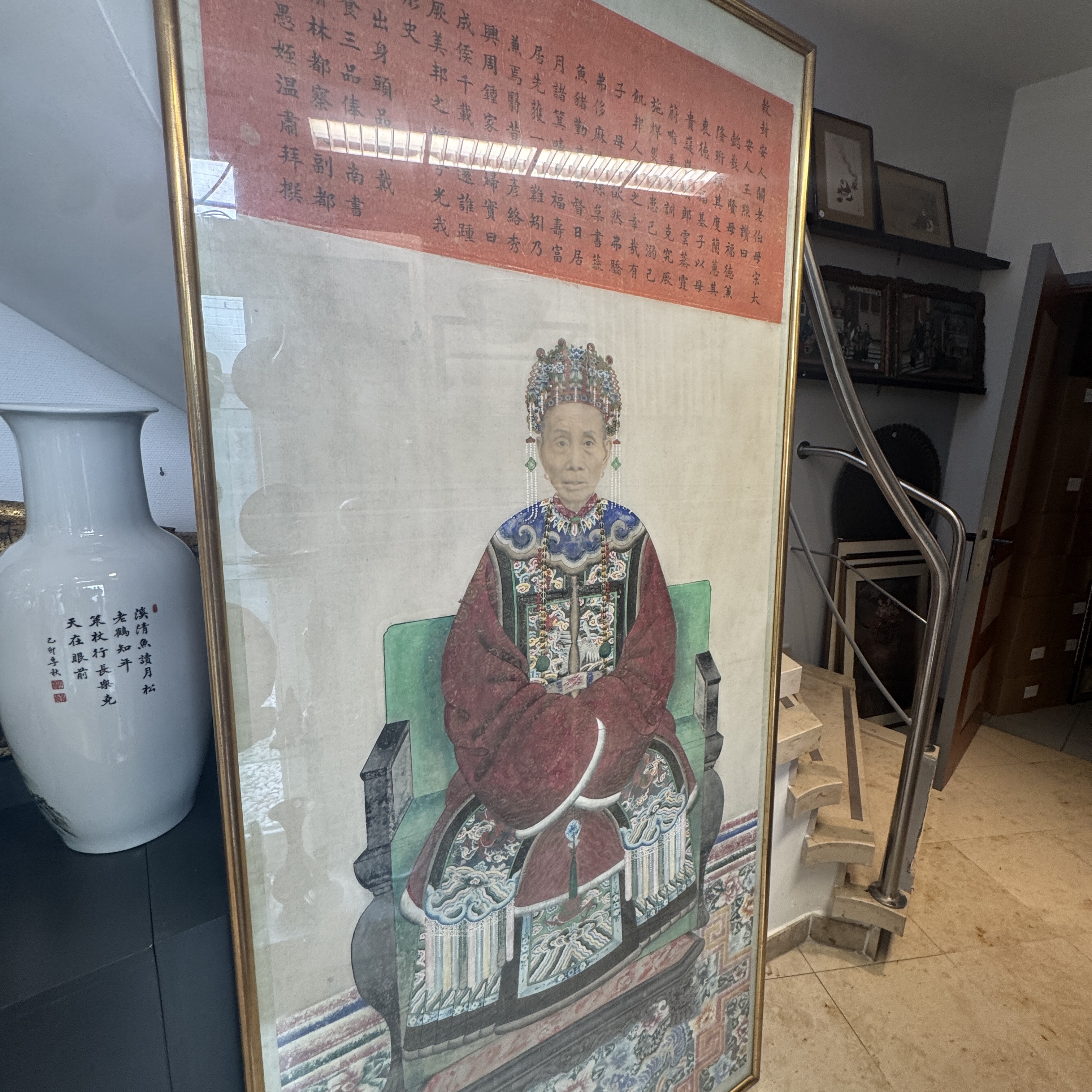 A pair of large Chinese inscribed ancestor portraits — foto 1