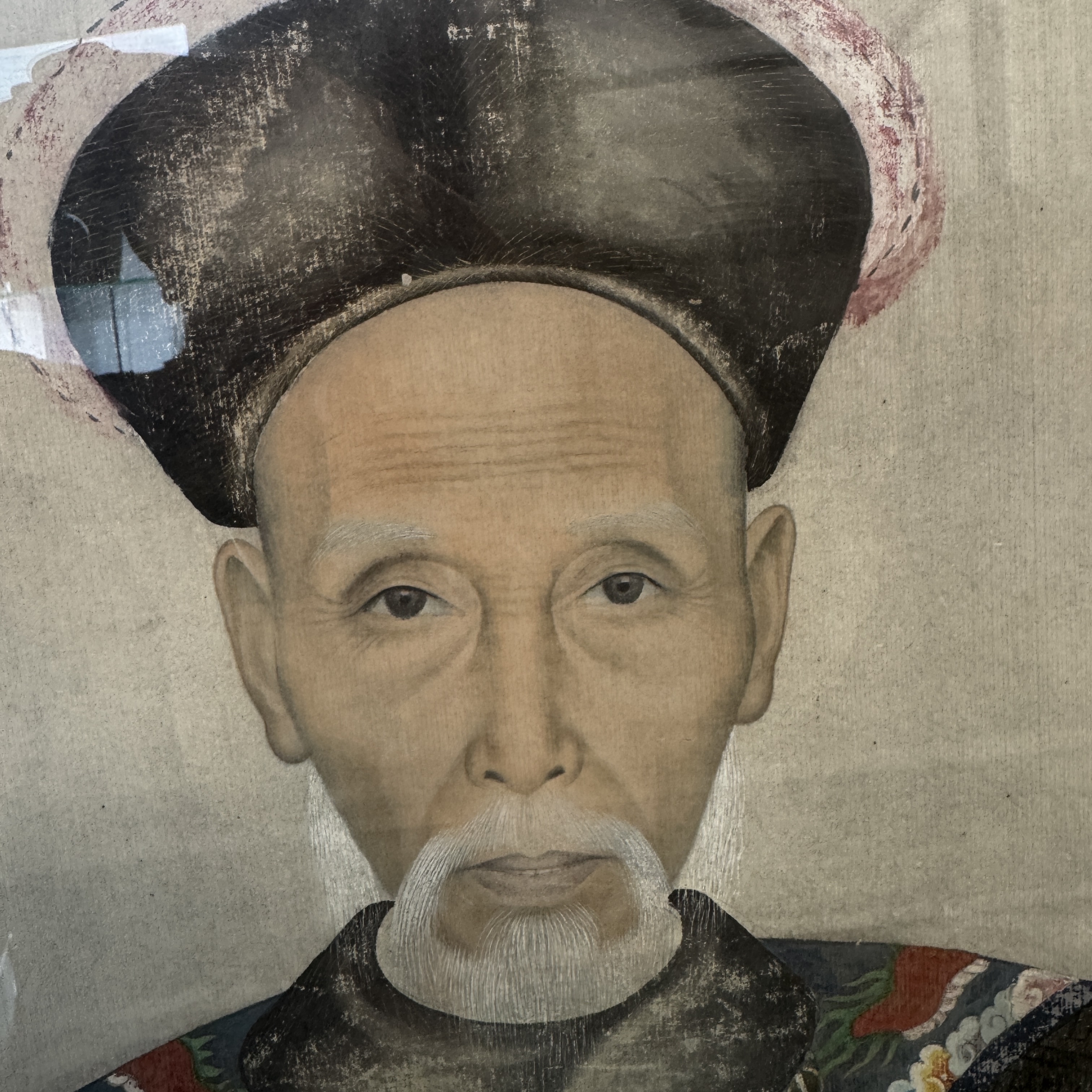 A pair of large Chinese inscribed ancestor portraits — foto 44