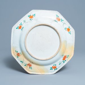 A pair of large Chinese octagonal famille verte dishes, Kangxi — photo 3